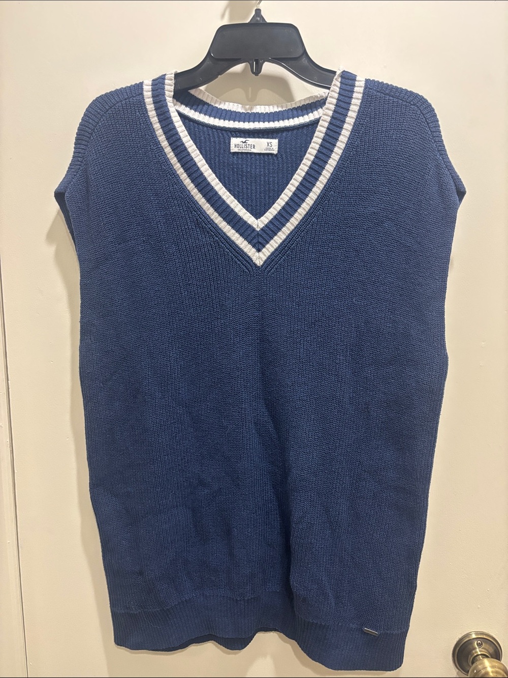 Hollister Men’s Navy V-Neck Sweater Vest with White Trim